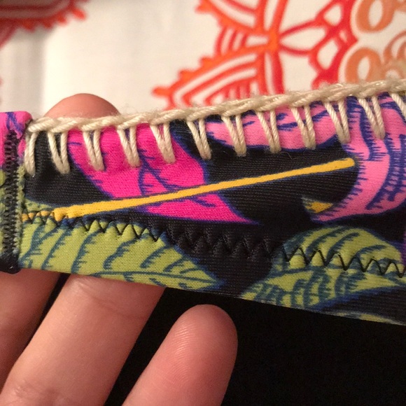 Victoria’s Secret 32B Bikini Bandeau Top - Picture 4 of 10